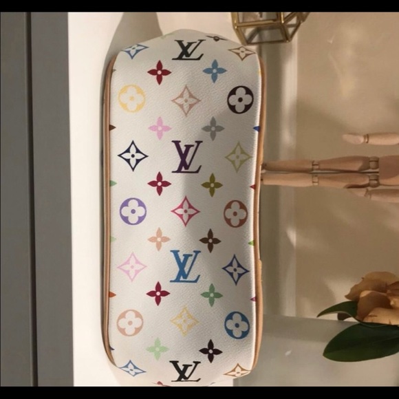 Authentic Louis Vuitton Marilyn Handbag Monogram - Picture 6 of 6